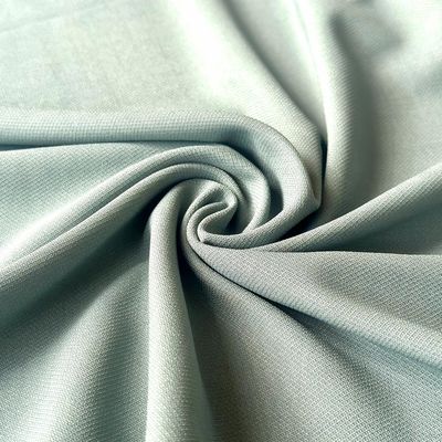 Polyester geweven 100% polyester kledingstof voor vrouwen Kledingstuk Breedte 59
