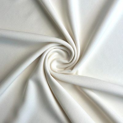 Polyester geweven 100% polyester kledingstof voor vrouwen Kledingstuk Breedte 59