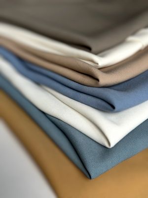 SLUB-stijl 100% polyester Antibiose Stretch Matte Snelle Droge Satin Stof voor jurken