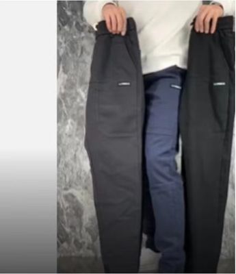 Vlakke voorste stijl Mensen Cargo broek Instock met aangepaste knoppen losse fitness joggers