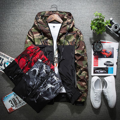 Loose Fit Slim jas voor mannen met camouflagepatroon en wasbeer decoratie