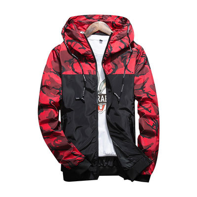 Loose Fit Slim jas voor mannen met camouflagepatroon en wasbeer decoratie