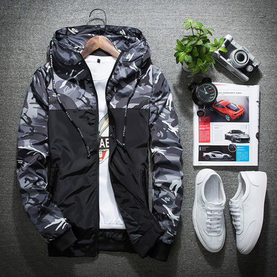 Loose Fit Slim jas voor mannen met camouflagepatroon en wasbeer decoratie